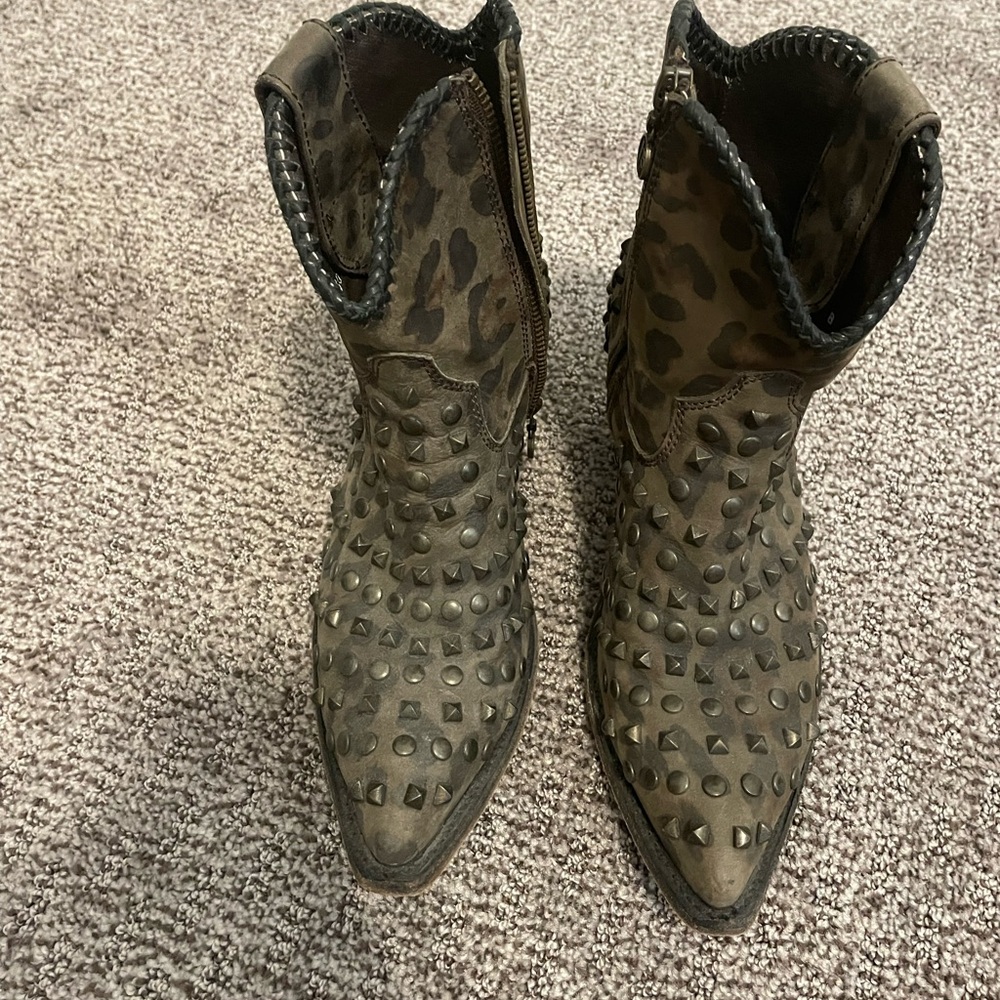 Leopard booties